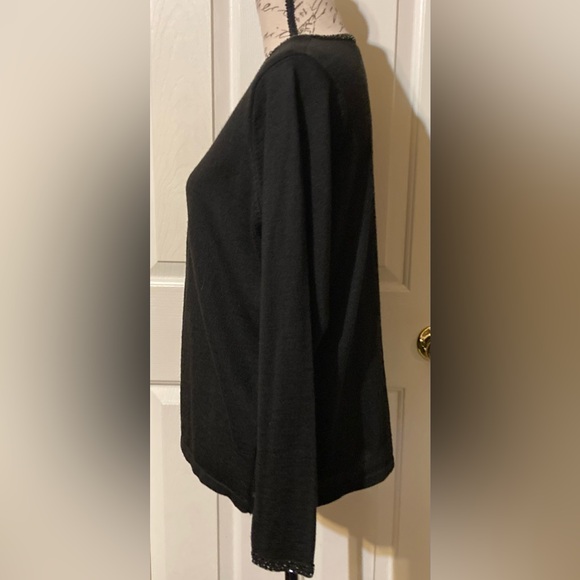 Ladies Size Medium Victoria Jones Pullover Long Sleeve Blouse With Added Sequins - Picture 3 of 16